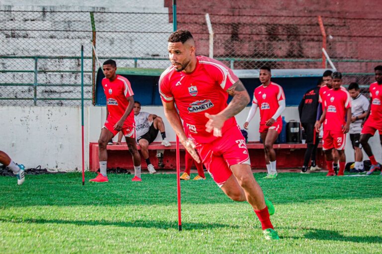 Atleta Luan Henrique “ Batoré “ fala sobre trajetória no futebol brasileiro e internacional