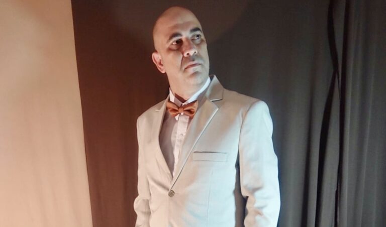 A Trajetória Inspiradora de Alex Zanella no Mundo Gospel A Trajetória Inspiradora de Alex Zanella no Mundo Gospel