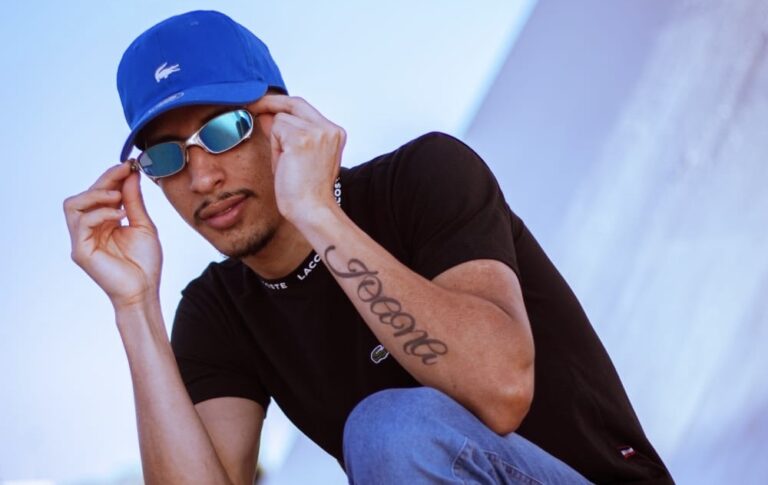 Mc Diolly: Da Humildade à Reconhecimento Internacional na Música Mc Diolly: Da Humildade à Reconhecimento Internacional na Música