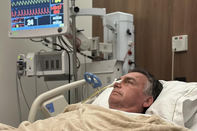 Sensitiva alerta sobre saúde de Bolsonaro e possível envenenamento Sensitiva alerta sobre saúde de Bolsonaro e possível envenenamento