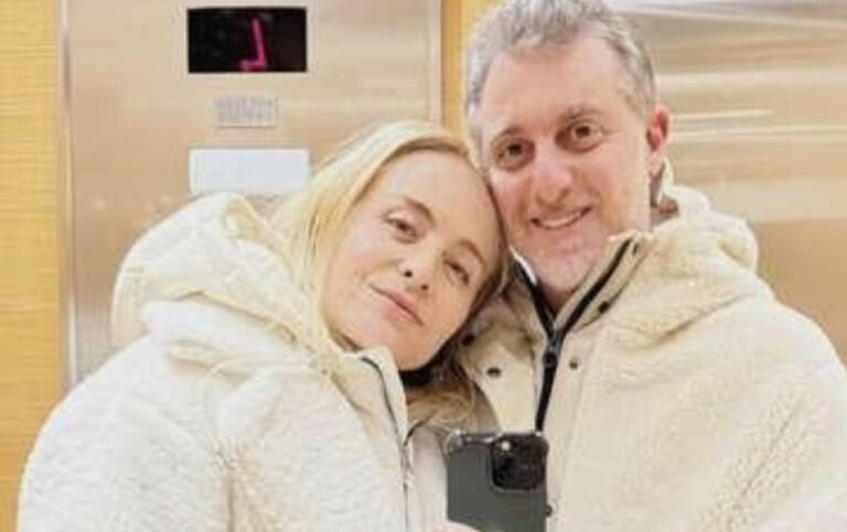 Luciano Huck e Angélica reúnem elenco de famosos em casa Luciano Huck e Angélica reúnem elenco de famosos em casa